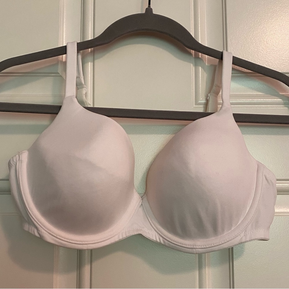 Vintage Victoria's Secret Body By Victoria Shaping Demi Bra white NWT 38C